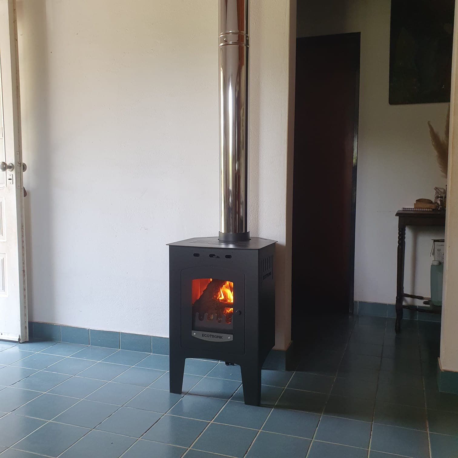 Instalación de estufa a leña en Córdoba por Docta Climatización - Imagen 2